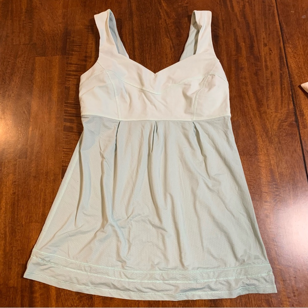 Lululemon sports tank 6